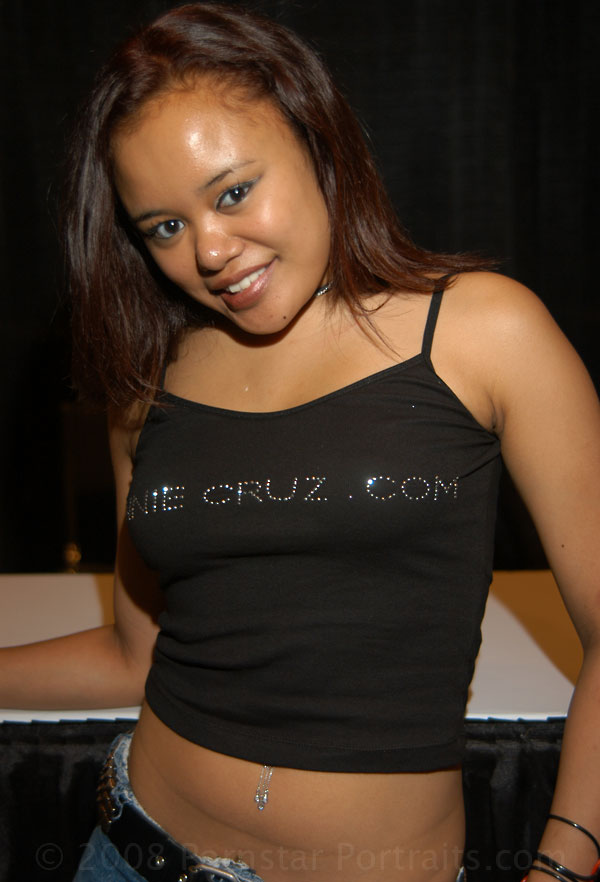 Annie Cruz at Adultcon 08