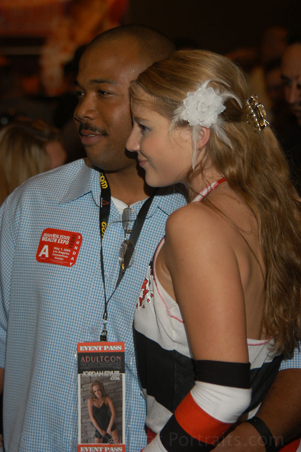 Aurora Snow and Fan at Adultcon 08